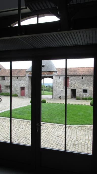 Ferme De La Porte Rouge Andenne Buitenkant foto